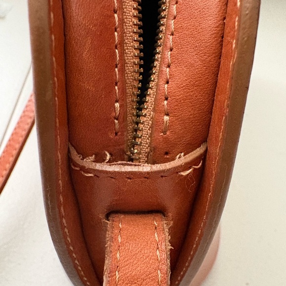 Sézane Victor Heritage smooth leather brown crossbody - Picture 15 of 16